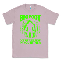 Lilac bigfoot believer t  shirt bigfoot doesnt believe in you either t  shir Classic Tee - linhVisuals