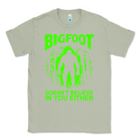 Matcha bigfoot believer t  shirt bigfoot doesnt believe in you either t  shir Classic Tee - linhVisuals