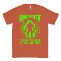 Copper bigfoot believer t  shirt bigfoot doesnt believe in you either t  shir Classic Tee - linhVisuals