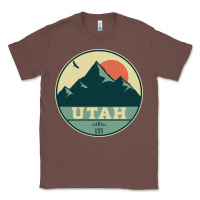 Chestnut utah retro mountain badge Classic Tee - linhVisuals