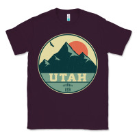 Plum utah retro mountain badge Classic Tee - linhVisuals