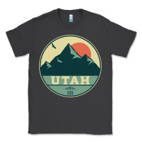 Smoke utah retro mountain badge Classic Tee - linhVisuals