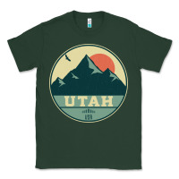Sports Green utah retro mountain badge Classic Tee - linhVisuals