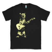 Black cat playing guitar Classic Tee - linhVisuals
