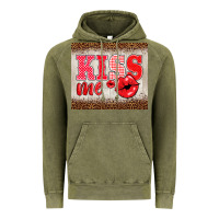 Vintage Olive valentine's day kiss me Vintage Hoodie - BarkalooDesign