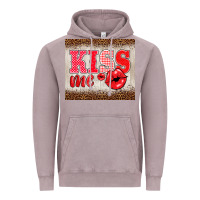 Vintage Zinc valentine's day kiss me Vintage Hoodie - BarkalooDesign