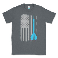 Charcoal Heather throwing darts   vintage usa american flag for dart players t shirt Classic Tee - linhVisuals