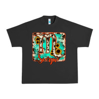 Pigment Black Scorpio turquoise cowhide Urban Heavy Tee - RanaPortraitStore