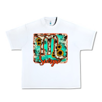 White Scorpio turquoise cowhide Urban Heavy Tee - RanaPortraitStore