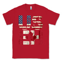 Red canada us eh american canadian flag vintage america colors patriotic g Classic Tee - linhVisuals