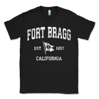 Black fort bragg california ca vintage boat anchor flag design tee Classic Tee - linhVisuals