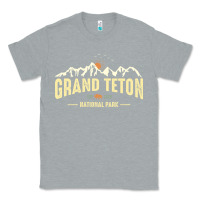 Heather Grey grand teton national park est 1929 vinage wyoming mountains graphic Classic Tee - linhVisuals