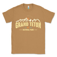 Toasted Coconut grand teton national park est 1929 vinage wyoming mountains graphic Classic Tee - linhVisuals