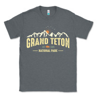 Charcoal Heather grand teton national park est 1929 vinage wyoming mountains graphic Classic Tee - linhVisuals