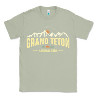 Matcha grand teton national park est 1929 vinage wyoming mountains graphic Classic Tee - linhVisuals