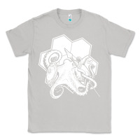 Moon Dust the fantasy trip  octopus Classic Tee - linhVisuals