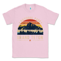Bubblegum Pink national park grand teton vintage retro hiking Classic Tee - linhVisuals