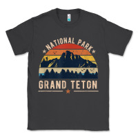 Smoke national park grand teton vintage retro hiking Classic Tee - linhVisuals