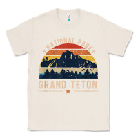 Natural national park grand teton vintage retro hiking Classic Tee - linhVisuals