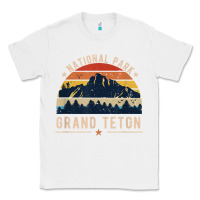 White national park grand teton vintage retro hiking Classic Tee - linhVisuals