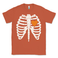Copper skeleton rib case orange pumpkin heart vintage halloween anatomy costu Classic Tee - linhVisuals