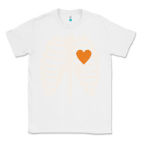 White skeleton rib case orange pumpkin heart vintage halloween anatomy costu Classic Tee - linhVisuals