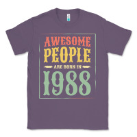 Lavender vintage 1988 awesome people are born in 1988 31st birthday gift for me Classic Tee - linhVisuals