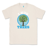 Natural i hug trees tree hugger environmentalist gift Classic Tee - linhVisuals