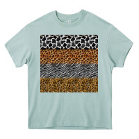 Arona safari animals seamless pattern Heavy Core Tee - BundleAndBundleShop