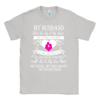 Moon Dust my husband holds the key to my heart Classic Tee - linhVisuals