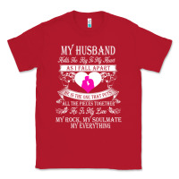 Red my husband holds the key to my heart Classic Tee - linhVisuals