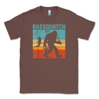 Chestnut bassquatch! funny bigfoot fishing outdoor retro Classic Tee - linhVisuals