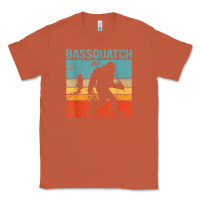 Copper bassquatch! funny bigfoot fishing outdoor retro Classic Tee - linhVisuals