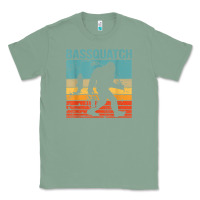 Sage bassquatch! funny bigfoot fishing outdoor retro Classic Tee - linhVisuals