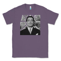 Lavender swans reflecting elephants 1937 by salvador dali 83665573 Classic Tee - linhVisuals