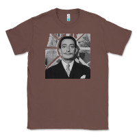 Chestnut swans reflecting elephants 1937 by salvador dali 83665573 Classic Tee - linhVisuals