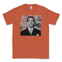 Copper swans reflecting elephants 1937 by salvador dali 83665573 Classic Tee - linhVisuals