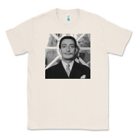 Natural swans reflecting elephants 1937 by salvador dali 83665573 Classic Tee - linhVisuals