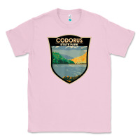Bubblegum Pink codorus state park pennsylvania badge vintage Classic Tee - linhVisuals