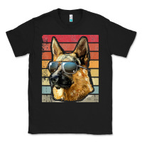 Black retro vintage german shepherd german shepherd dog gift Classic Tee - linhVisuals