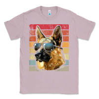 Lilac retro vintage german shepherd german shepherd dog gift Classic Tee - linhVisuals