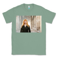 Sage sacks & co loreena mckennitt Classic Tee - linhVisuals