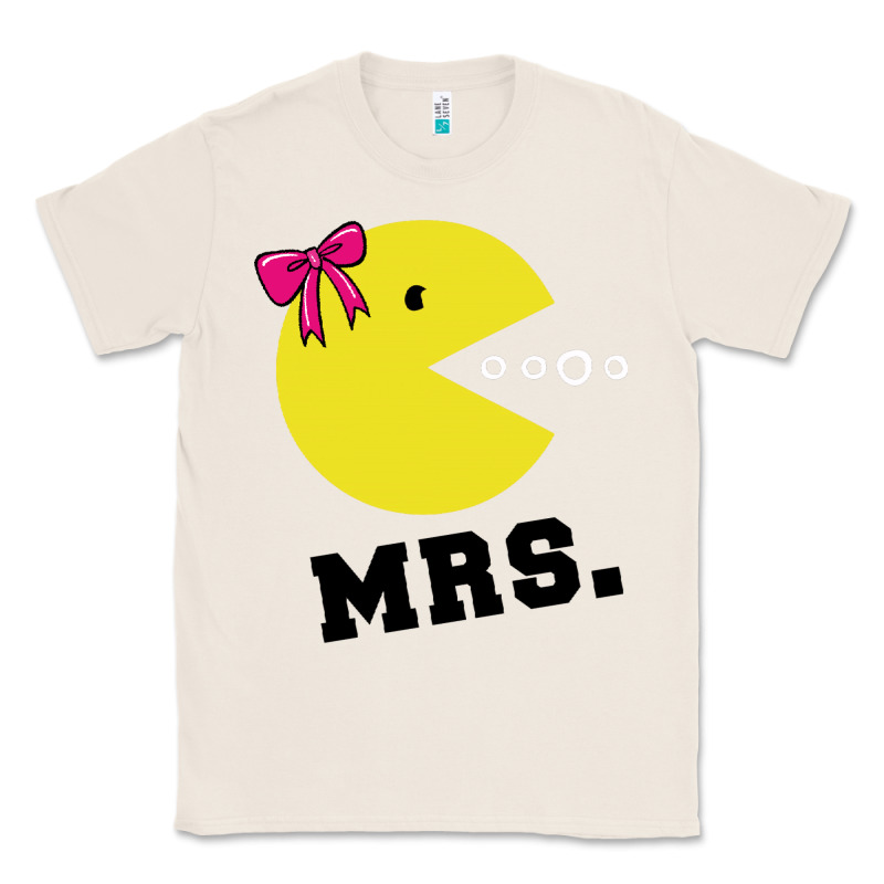 Mrs Pacman Classic Tee by linhVisuals | Teevron