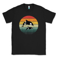 Black orca family vintage retro art, killer whale family Classic Tee - linhVisuals