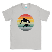 Moon Dust orca family vintage retro art, killer whale family Classic Tee - linhVisuals