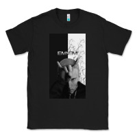 Black emine Classic Tee - linhVisuals
