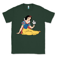 Sports Green snow white Classic Tee - linhVisuals