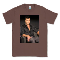Chestnut who is ricky martin playing in ameri Classic Tee - linhVisuals