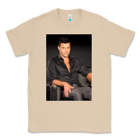 Mushroom who is ricky martin playing in ameri Classic Tee - linhVisuals
