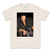 Natural who is ricky martin playing in ameri Classic Tee - linhVisuals